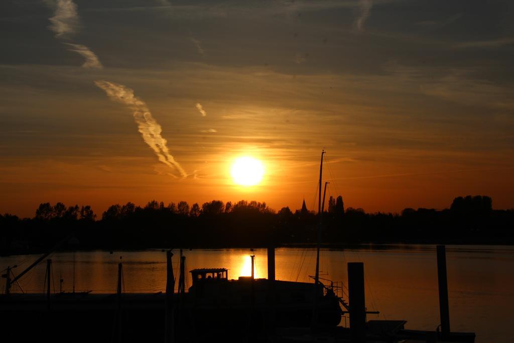 Sailcenter Limburg Pansiyon Kinrooi Dış mekan fotoğraf